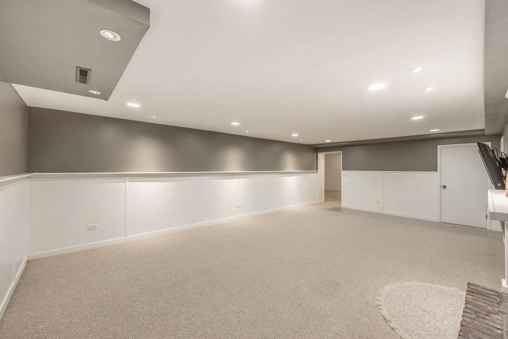 1223 Ridgeway Drive IL