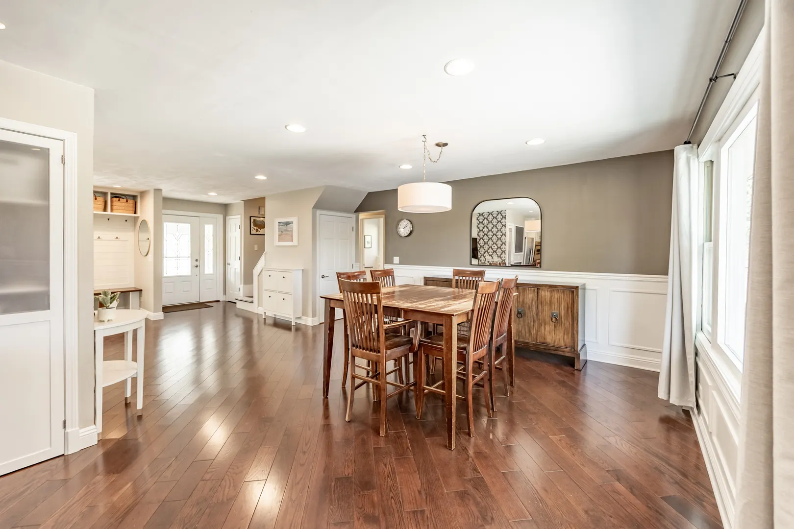 1223 Ridgeway Drive IL