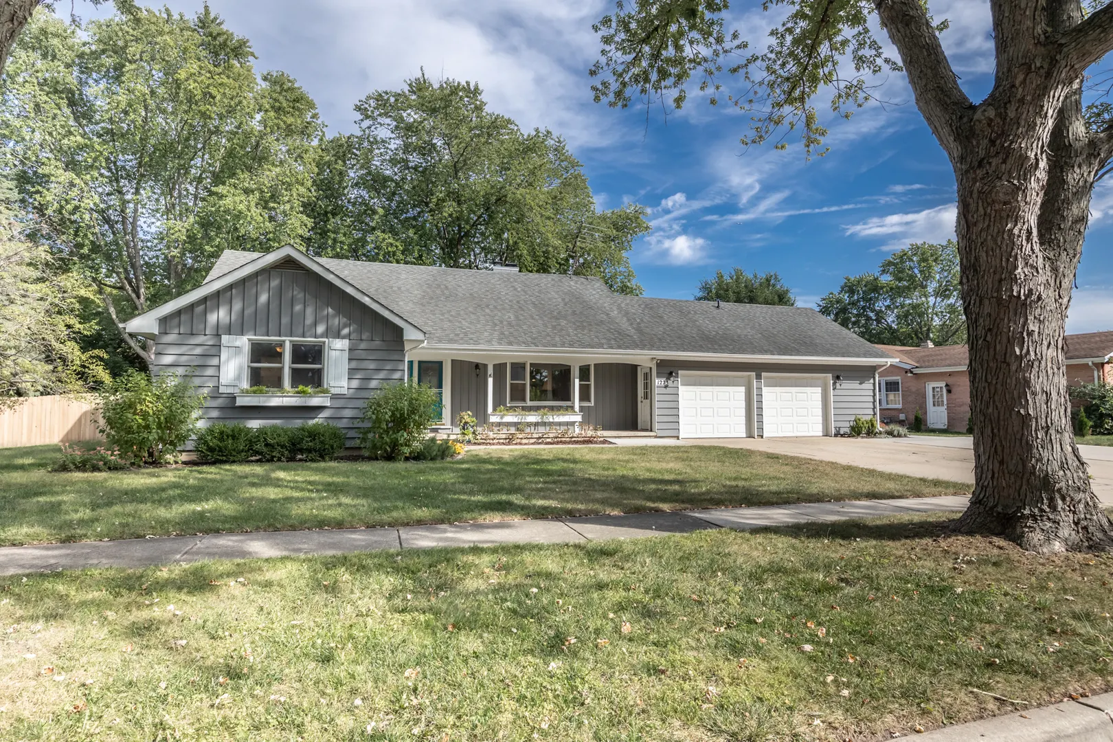 1223 Ridgeway Drive IL