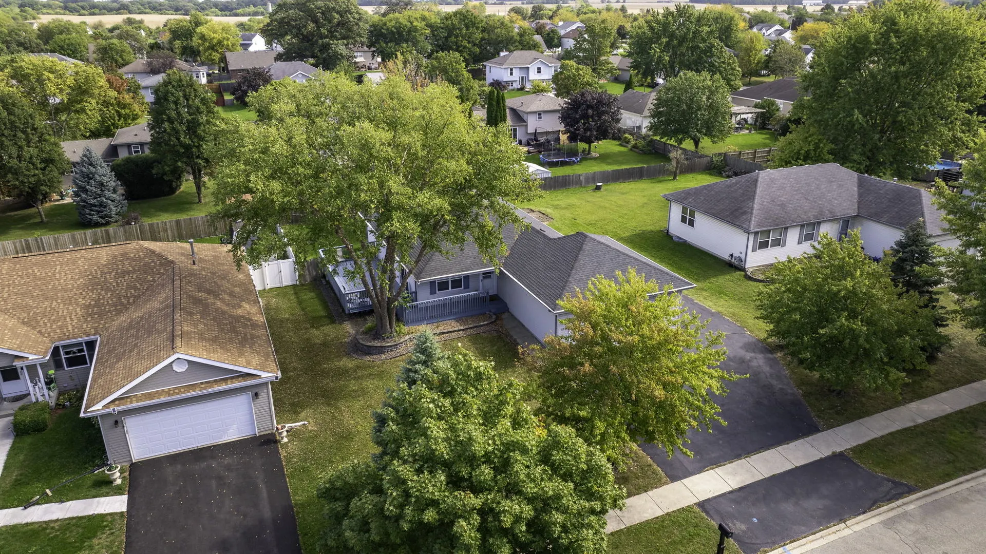 894 Meadowbrook Road IL