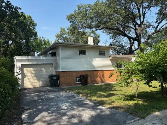 17218 Forestway Drive IL