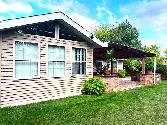 8138 N Carrolton Court IL