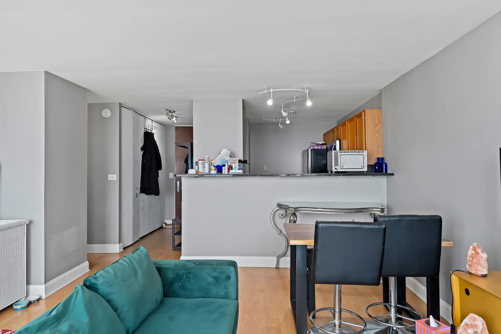 655 W Irving Park Road 5305 IL