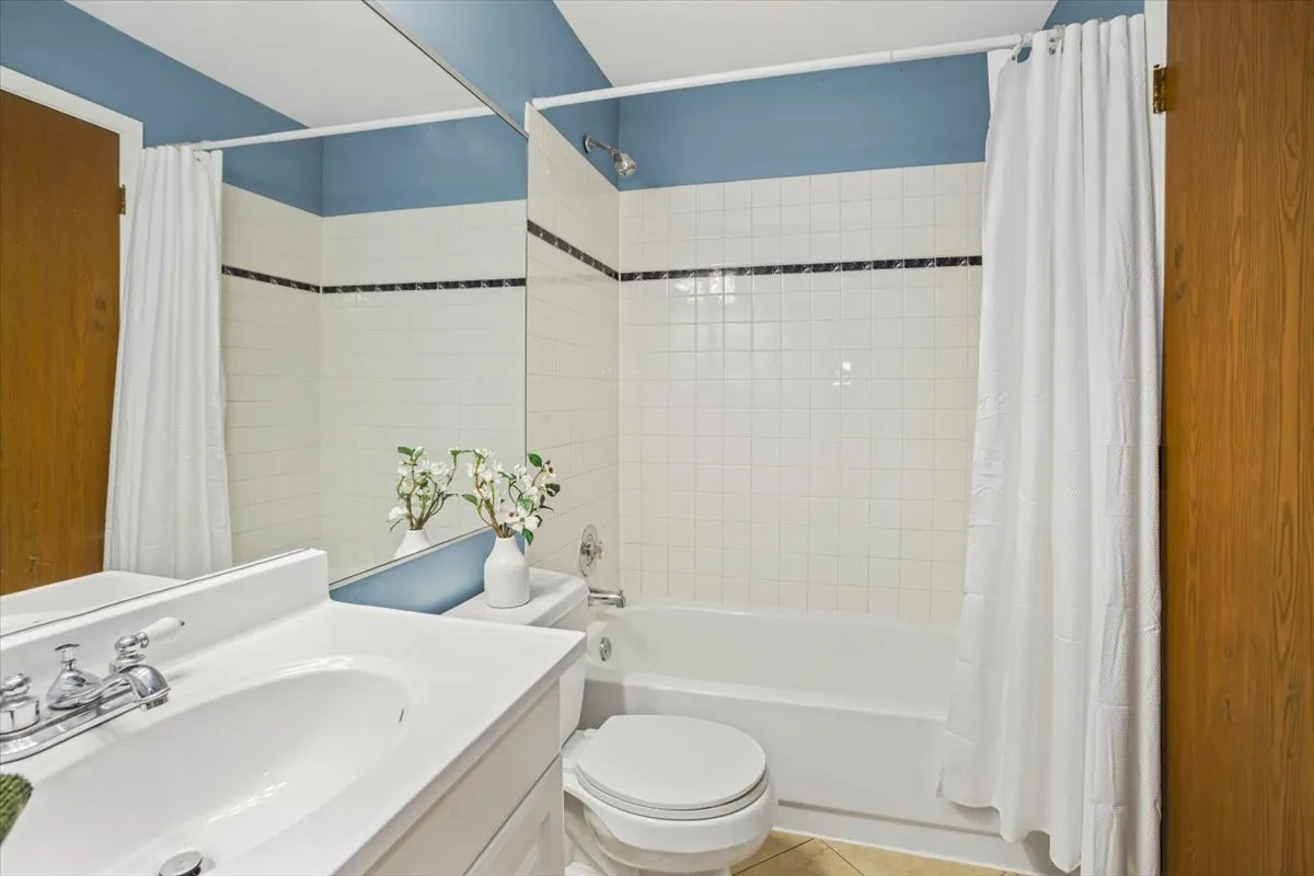 27W229 Providence Lane IL
