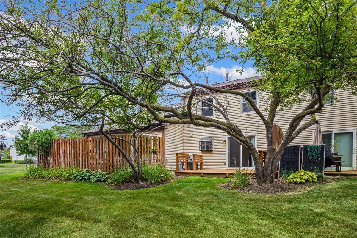 27W229 Providence Lane IL