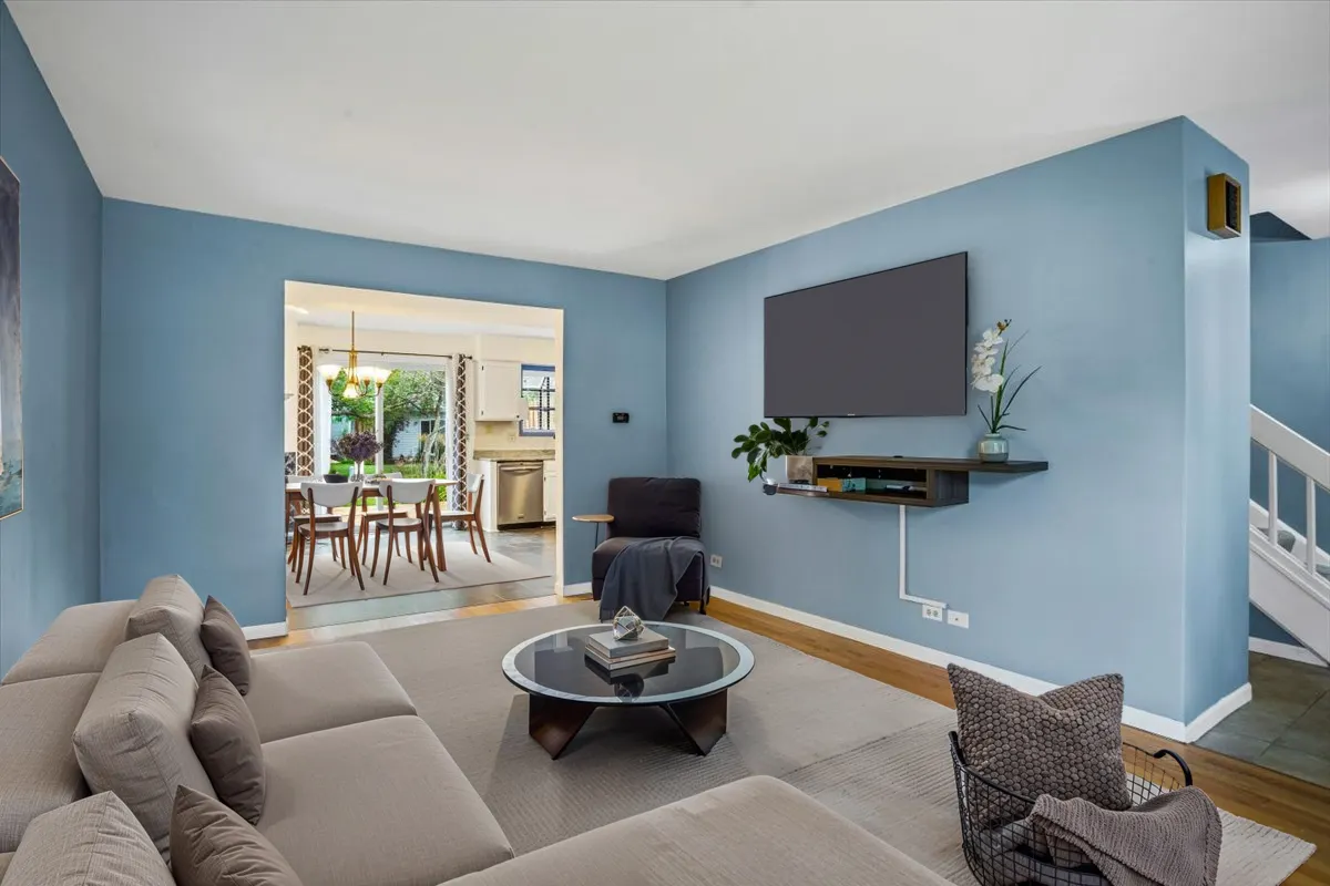 27W229 Providence Lane IL
