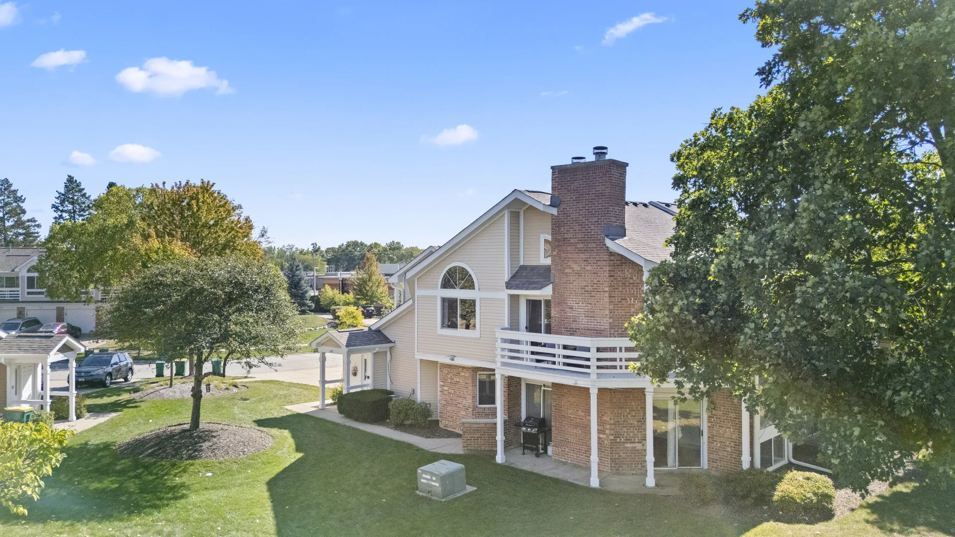 1152 Courtland Drive 406 IL