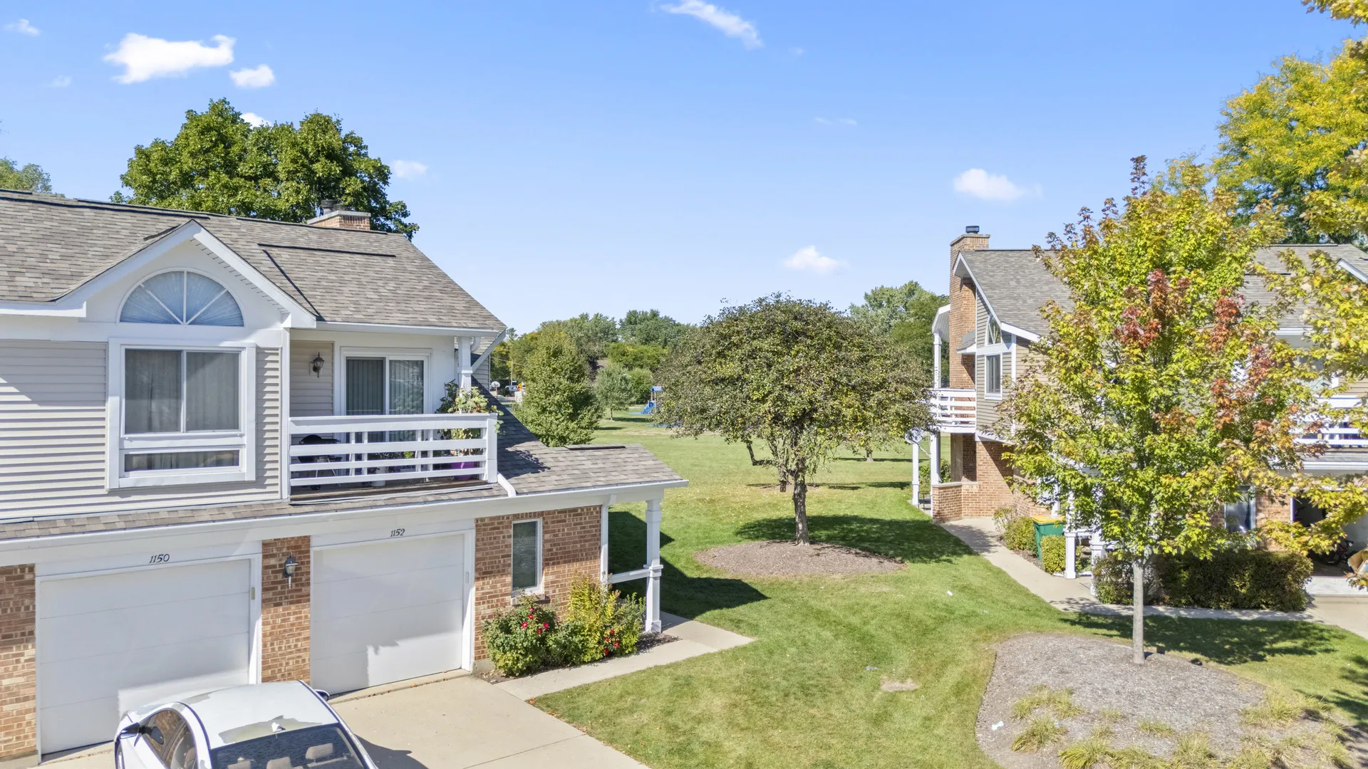 1152 Courtland Drive 406 IL