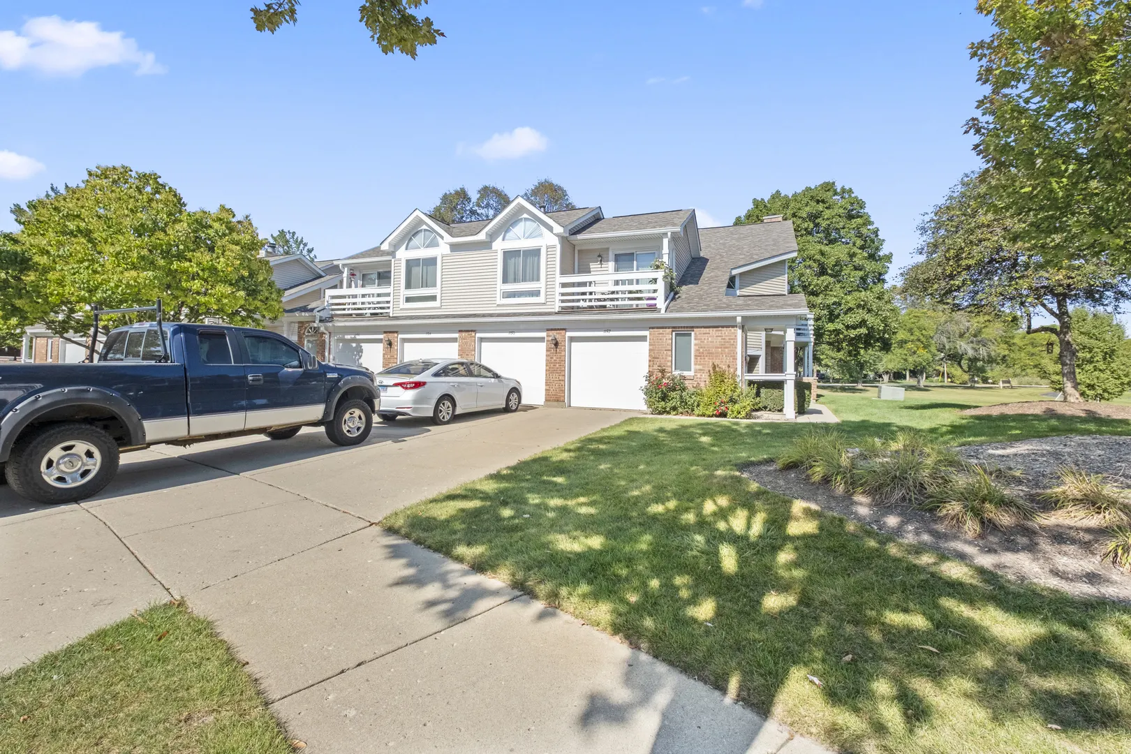 1152 Courtland Drive 406 IL