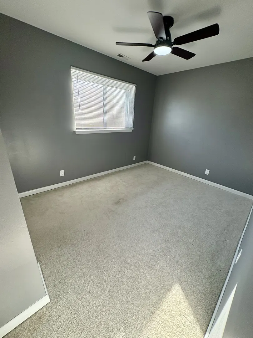 2350 Carnation Drive 4 IL