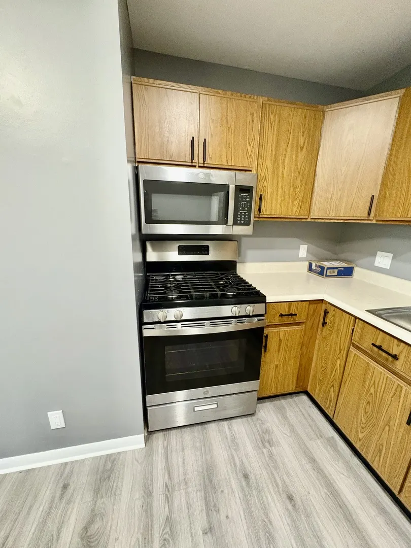 2350 Carnation Drive 4 IL
