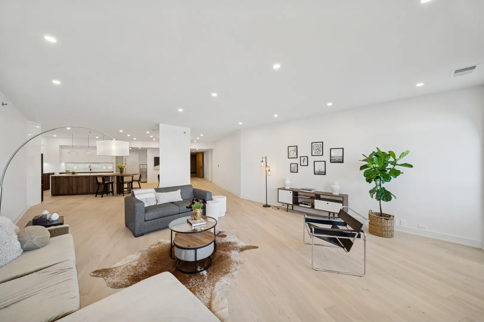680 N Lake Shore Drive 604 IL