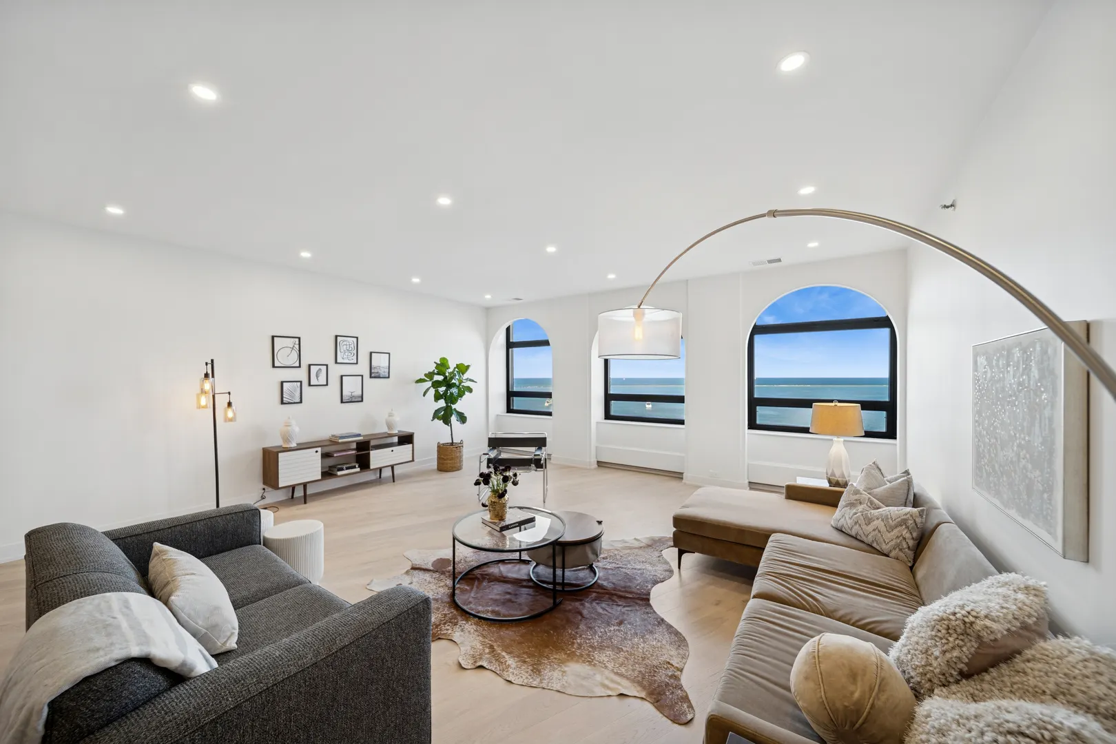 680 N Lake Shore Drive 604 IL
