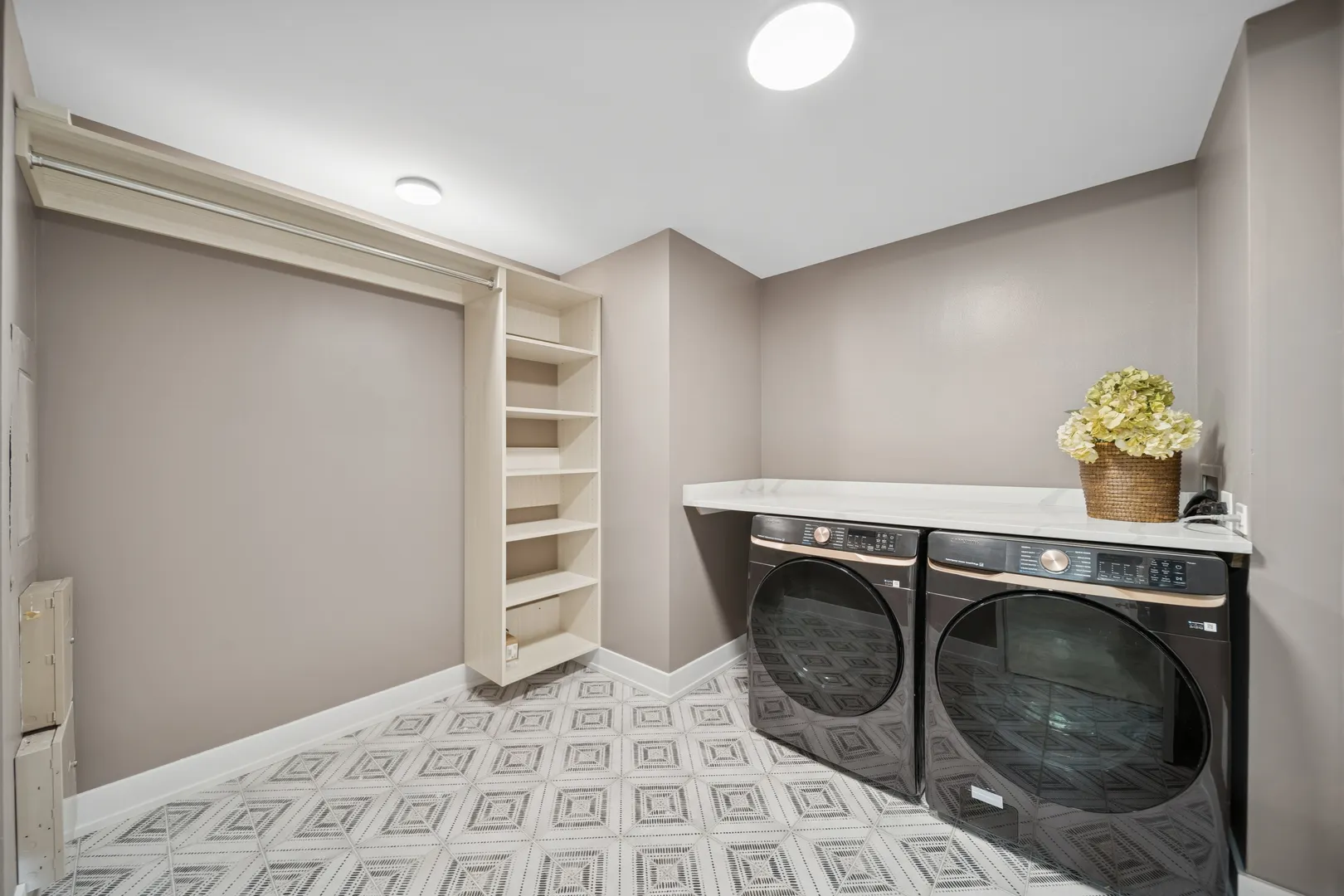 680 N Lake Shore Drive 604 IL