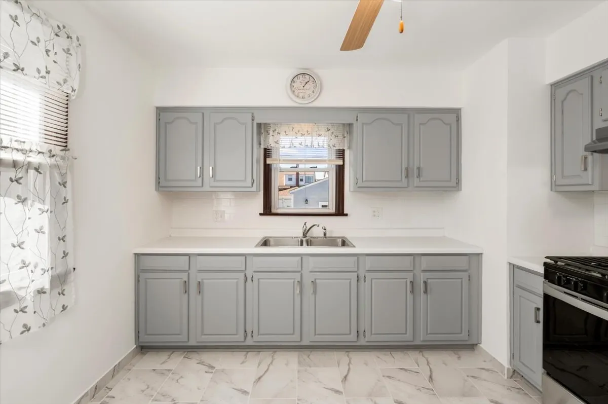 5152 S Lawler Street IL