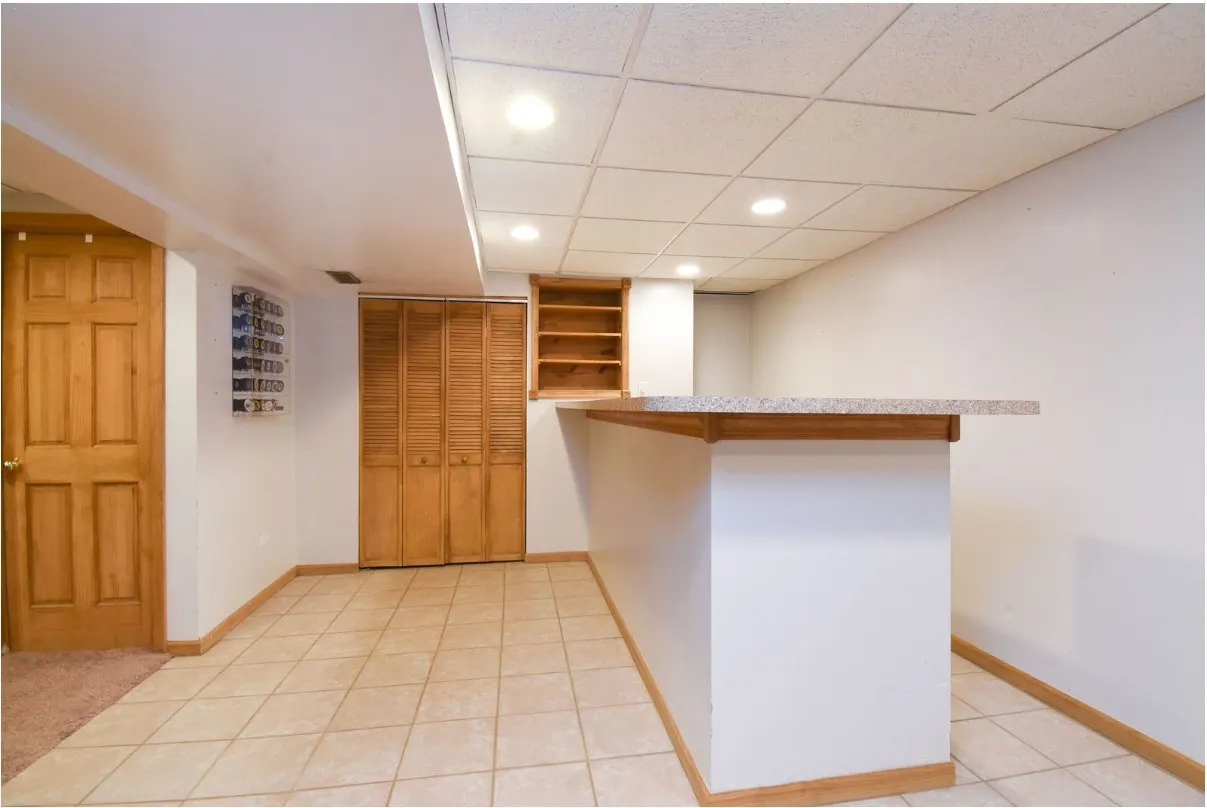 615 Cartwright Trail IL