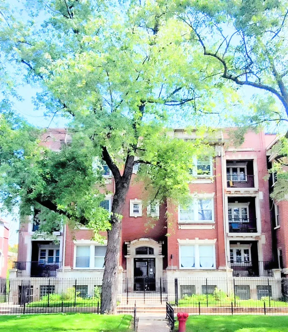 5231 S Michigan Avenue 2NR IL