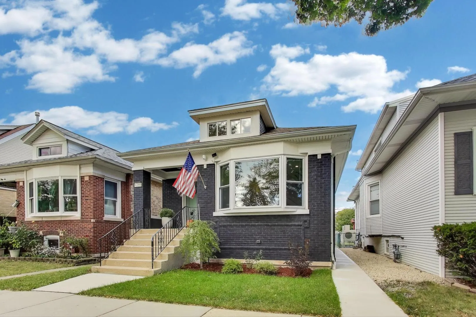 4240 N Mcvicker Avenue IL