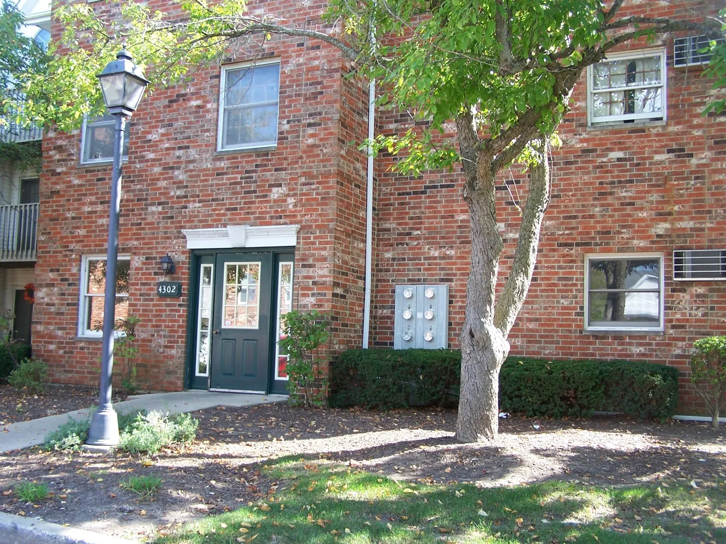 4302 W Shamrock Lane 2-G IL