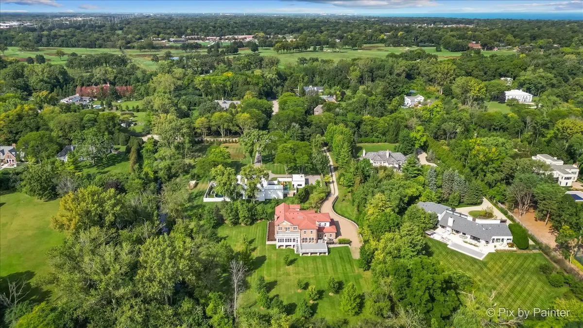 27 W Onwentsia Road IL