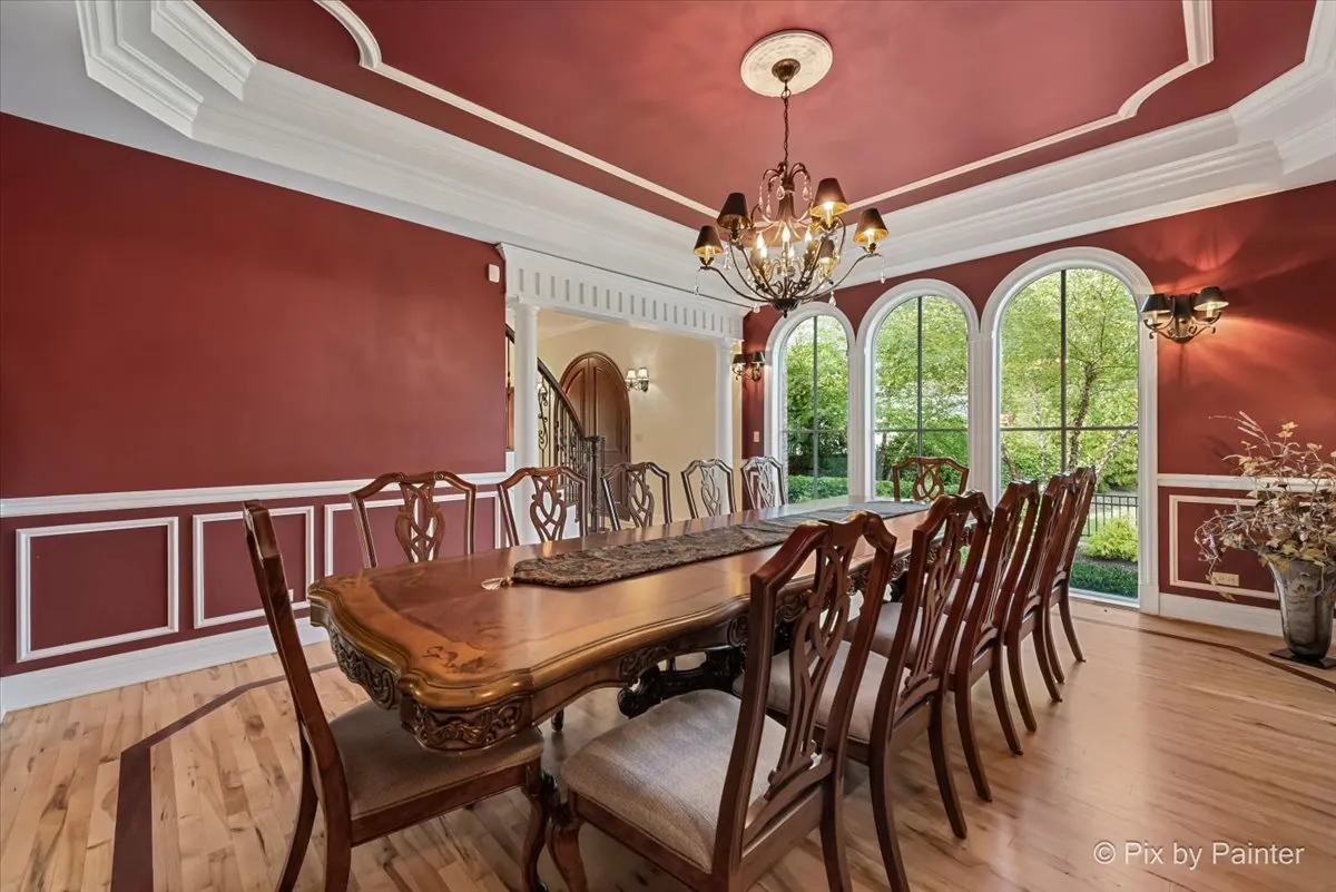 27 W Onwentsia Road IL