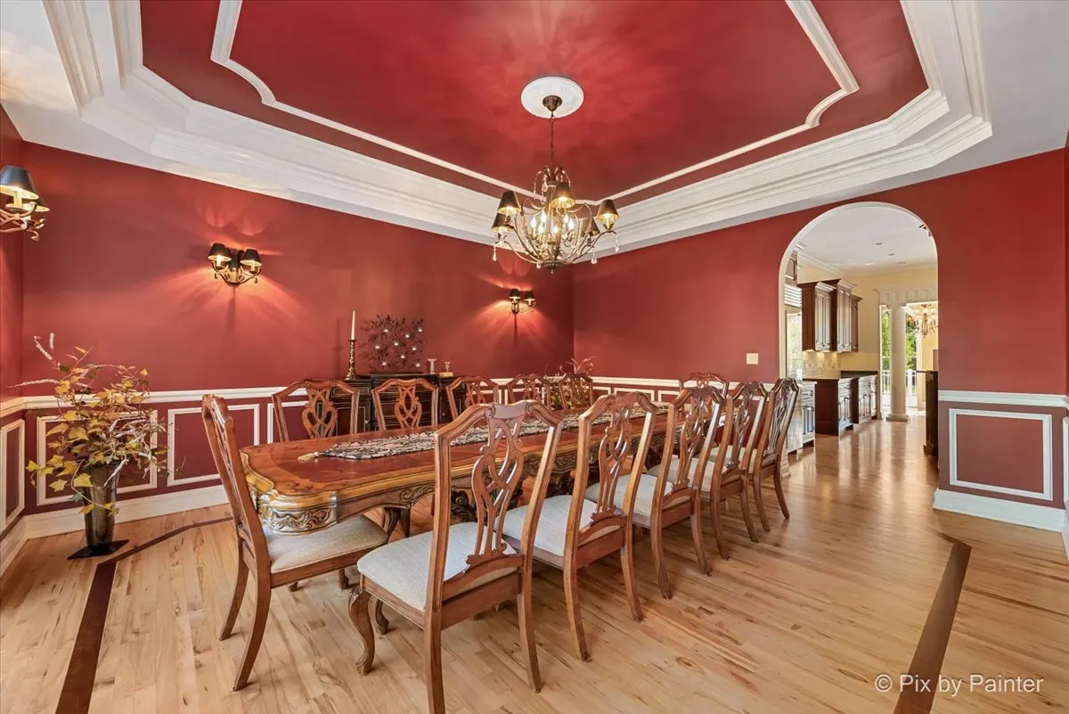 27 W Onwentsia Road IL