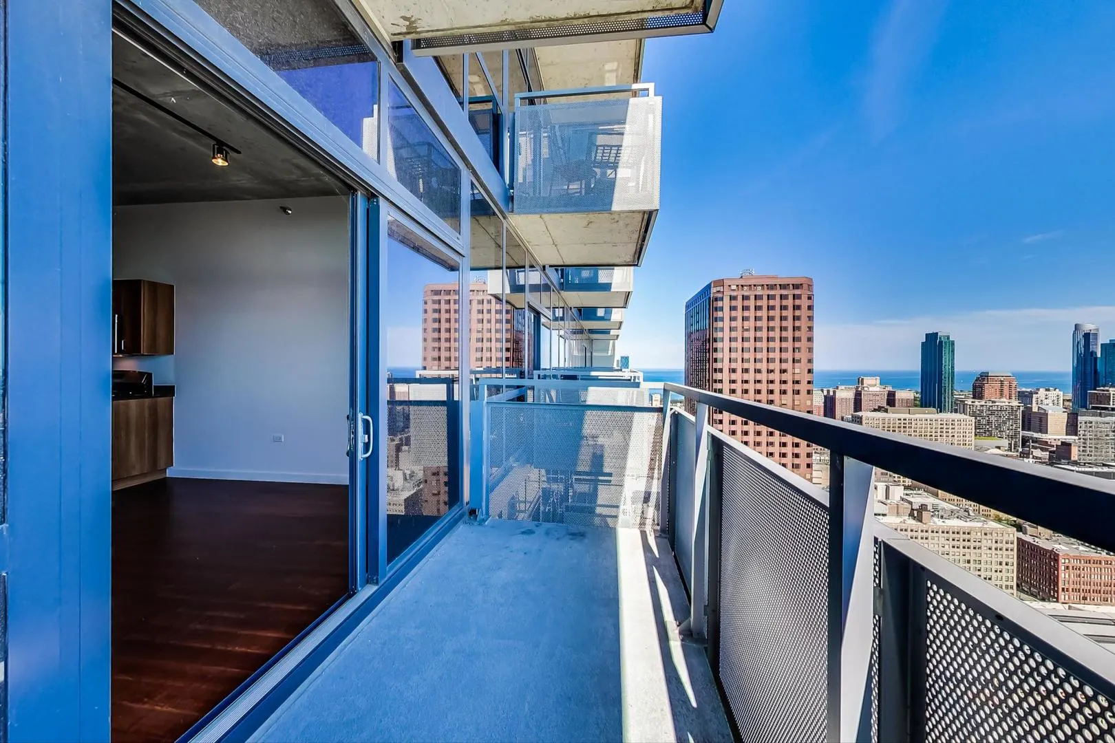 235 W Van Buren Street 4107 IL