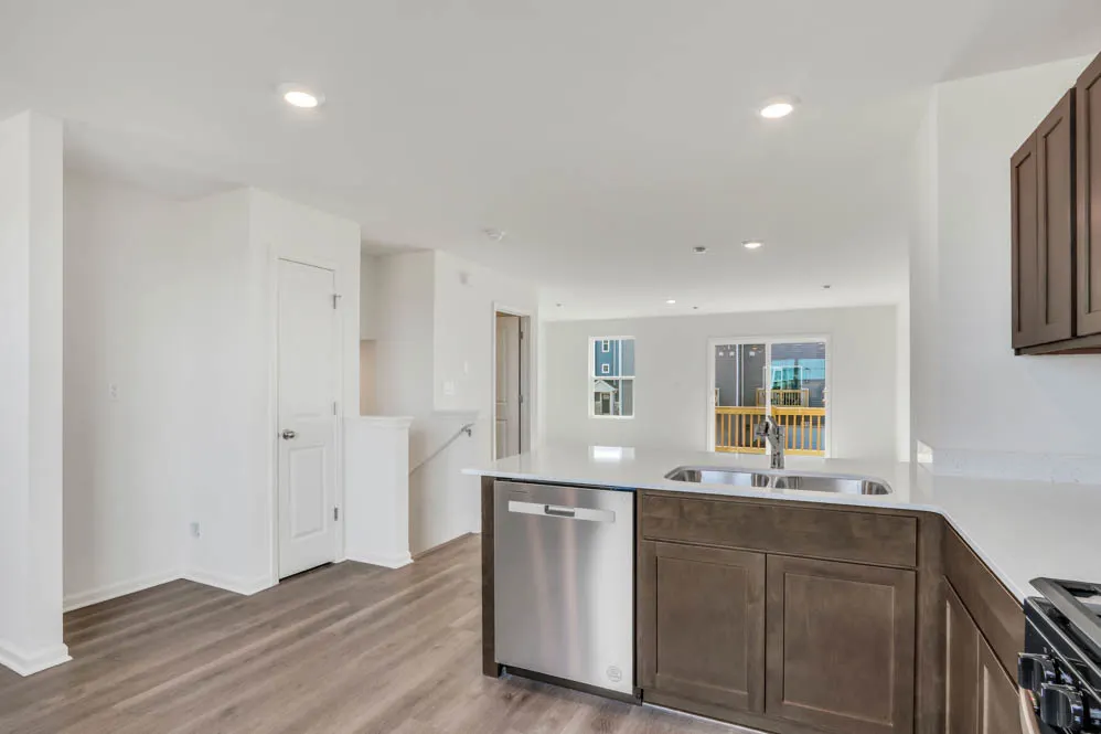 436 Lakeshore Court IL