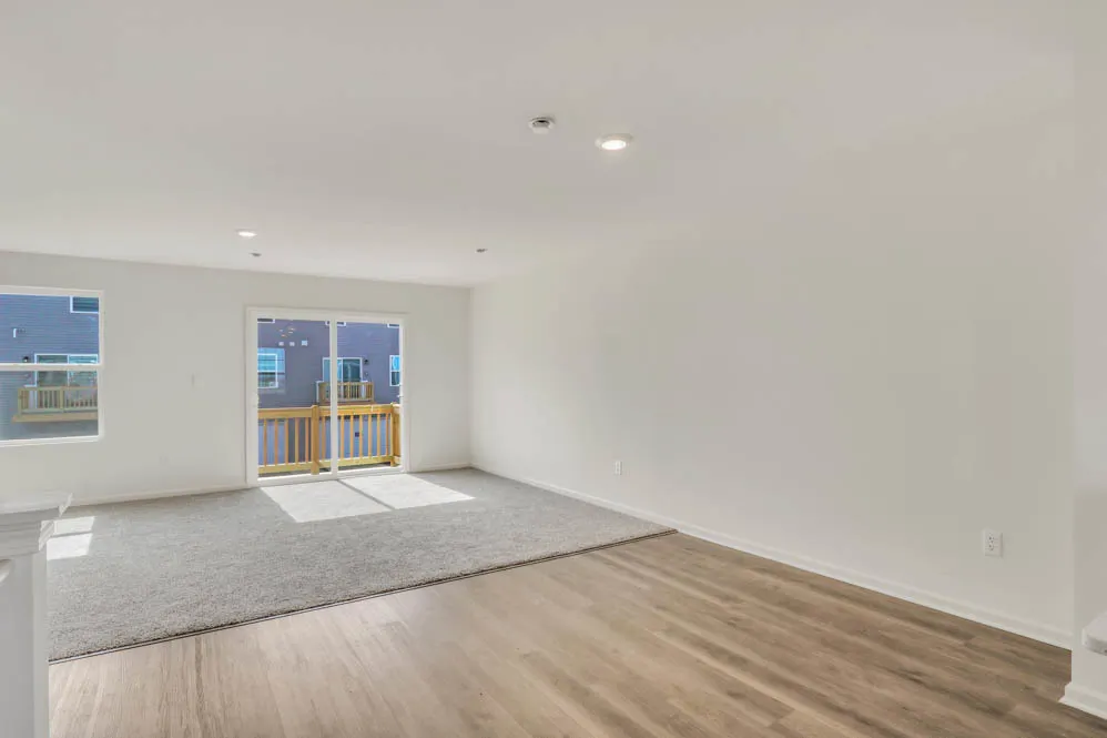 436 Lakeshore Court IL