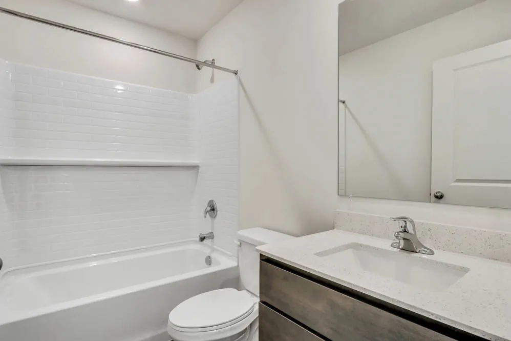 440 lakeshore Court IL