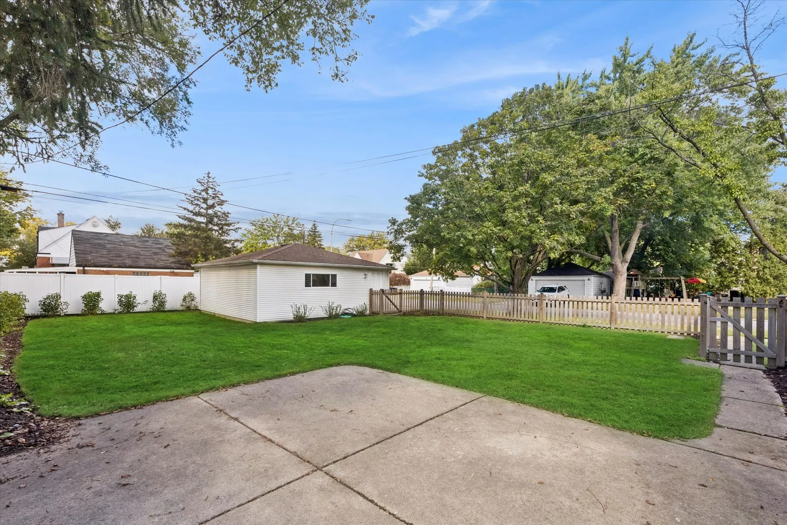 1500 Bristol Avenue IL
