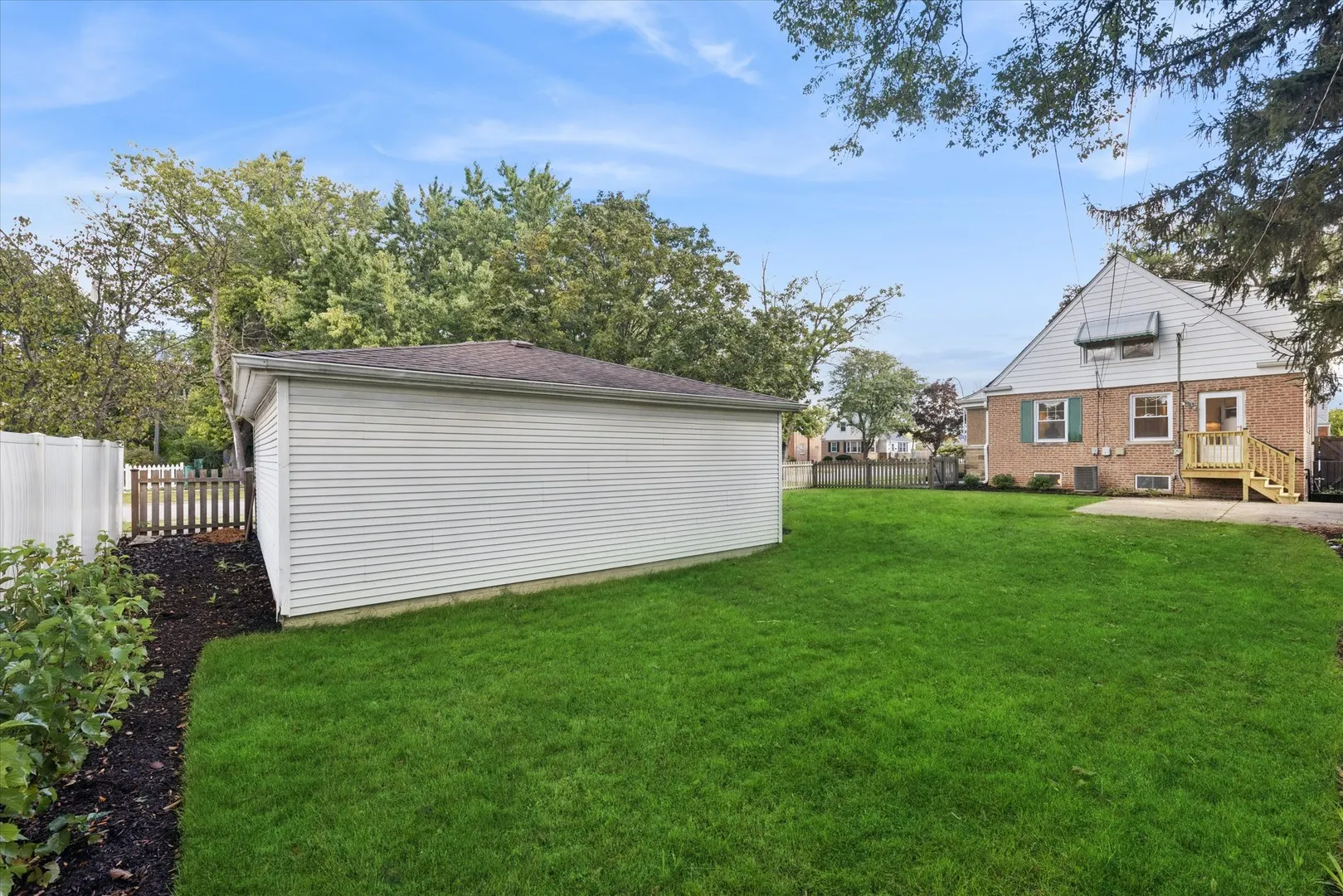 1500 Bristol Avenue IL
