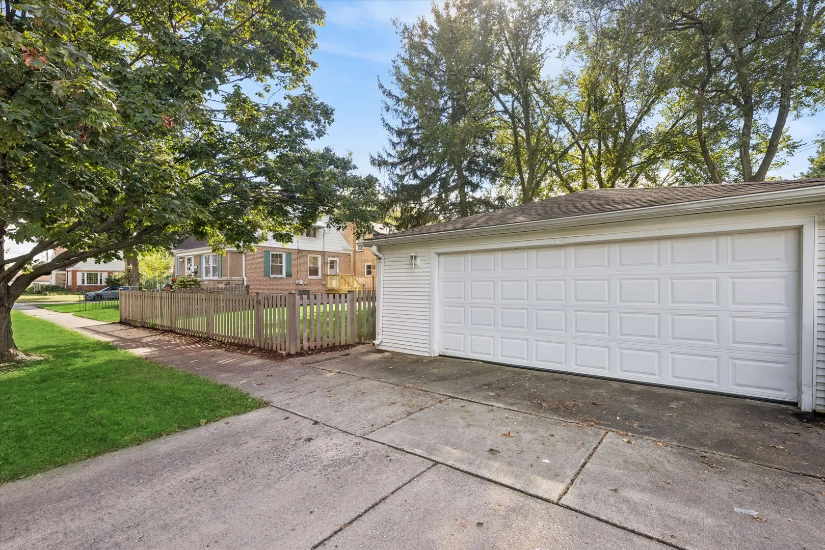 1500 Bristol Avenue IL