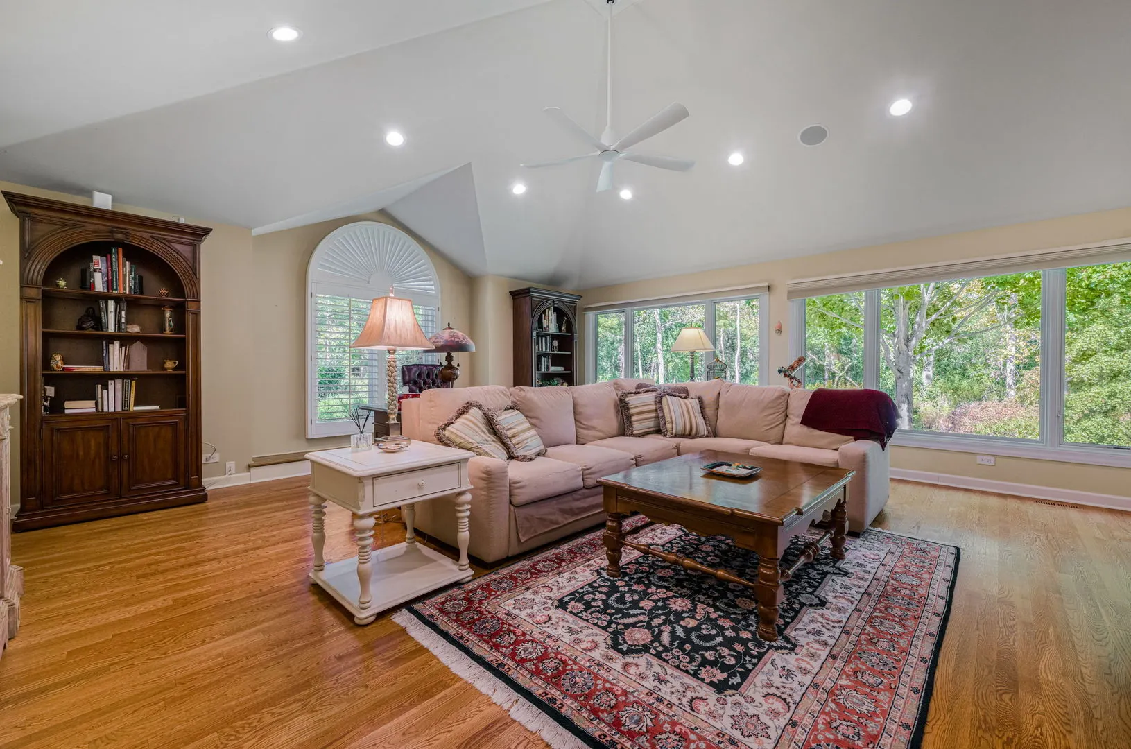1605 Freesia Court IL