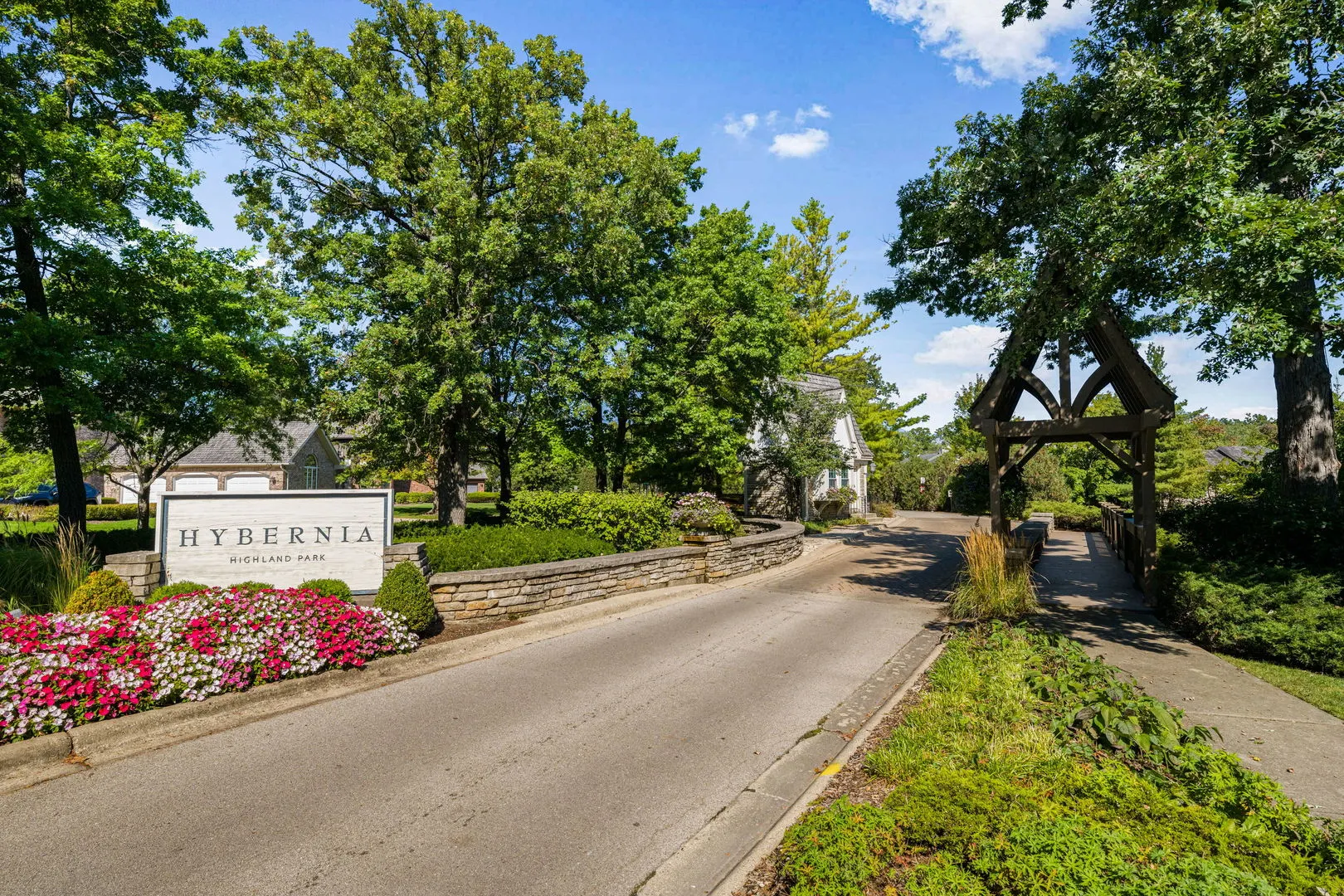 1605 Freesia Court IL