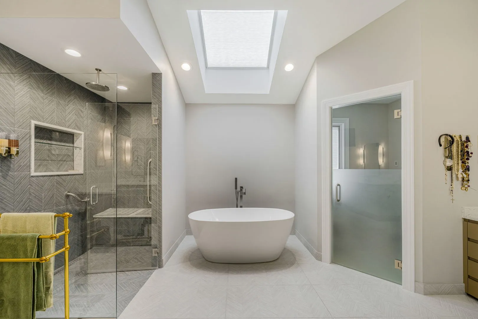 1605 Freesia Court IL
