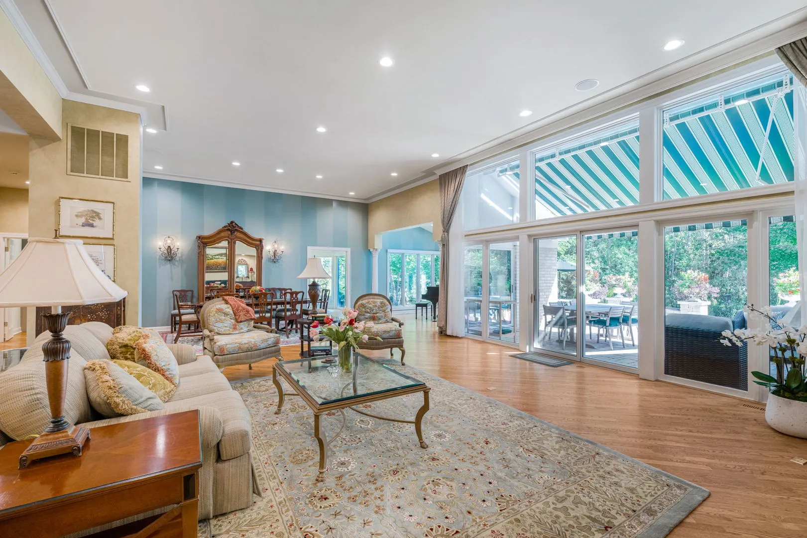 1605 Freesia Court IL