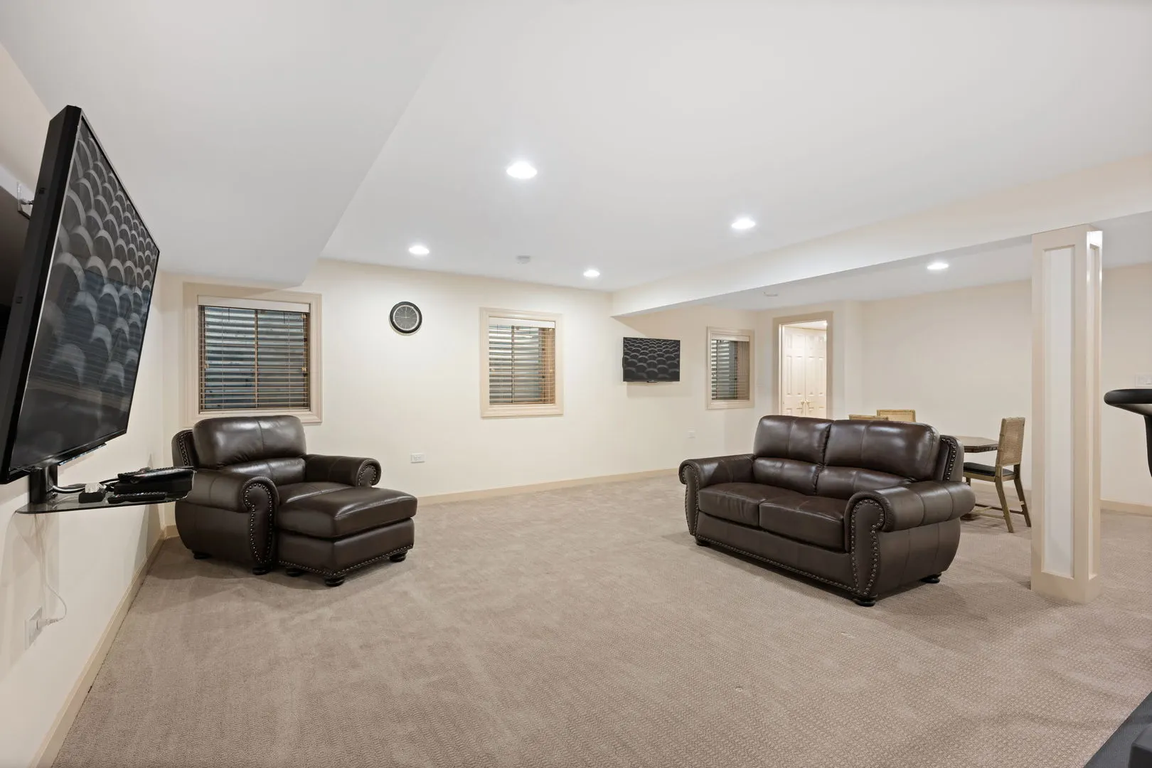 1605 Freesia Court IL