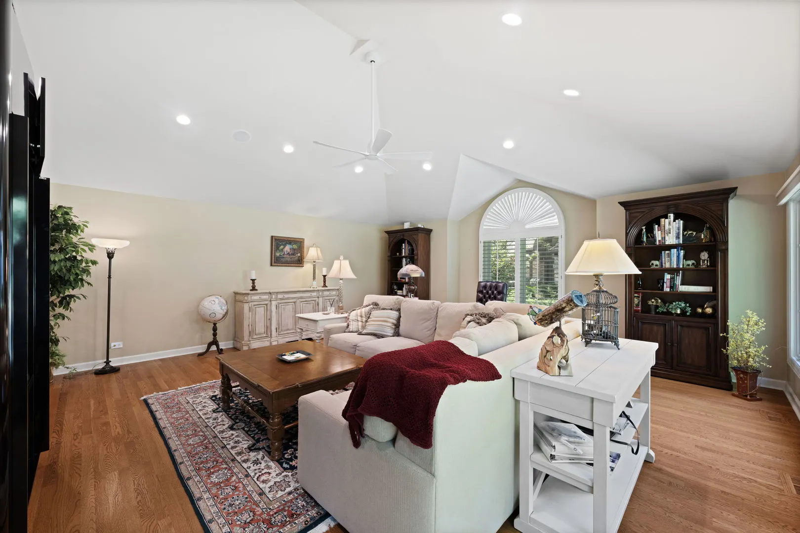 1605 Freesia Court IL