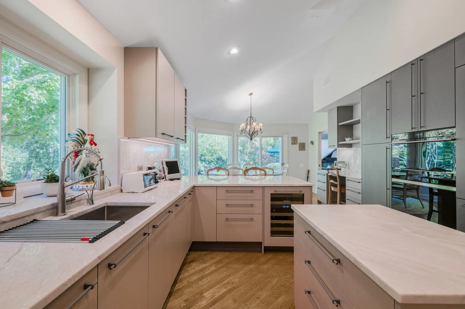 1605 Freesia Court IL