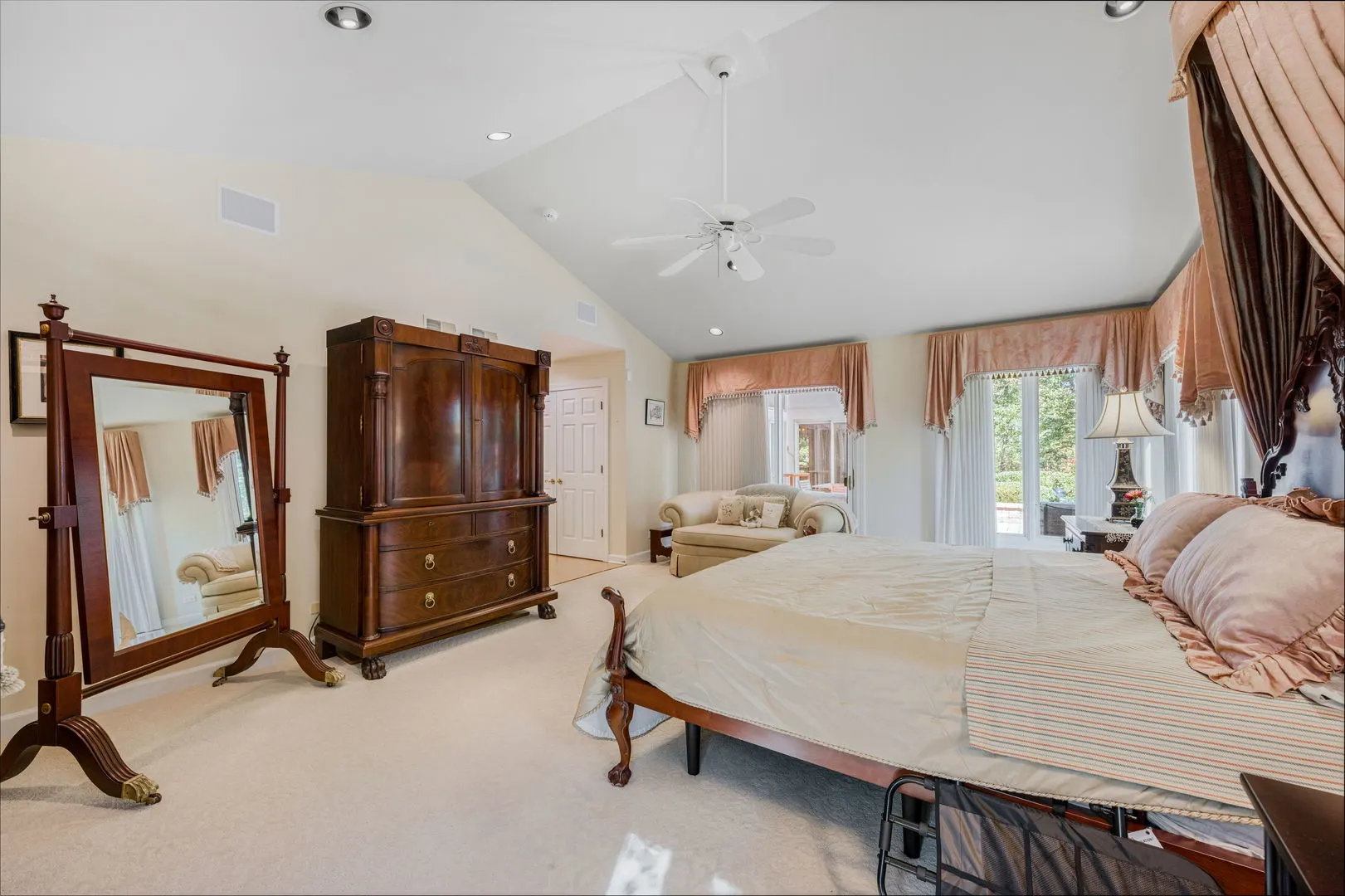 1605 Freesia Court IL