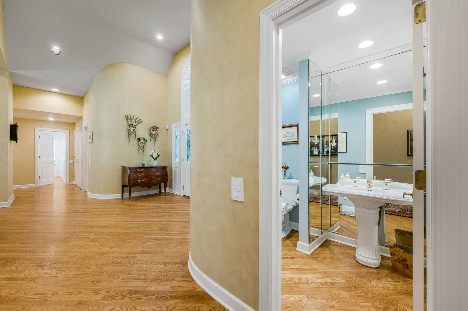 1605 Freesia Court IL