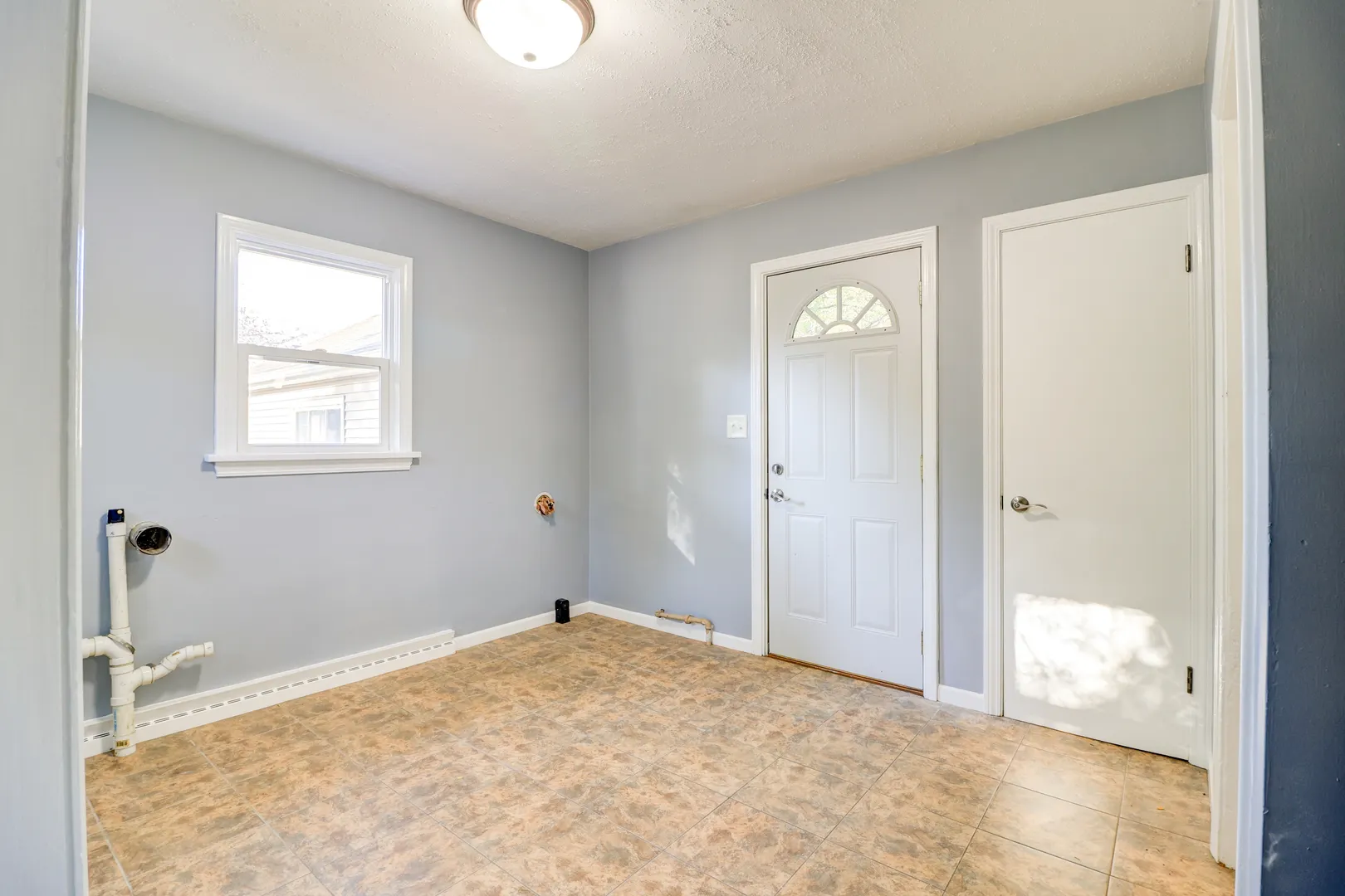 1013 W 8th Street IL