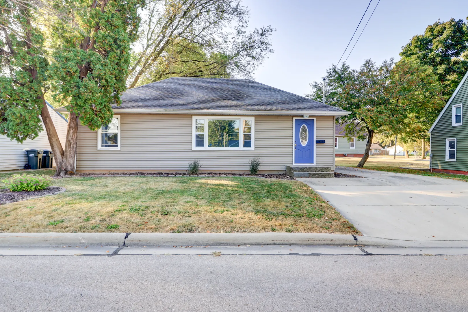 1013 W 8th Street IL