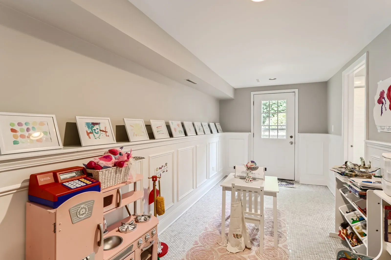 911 Lilac Lane IL
