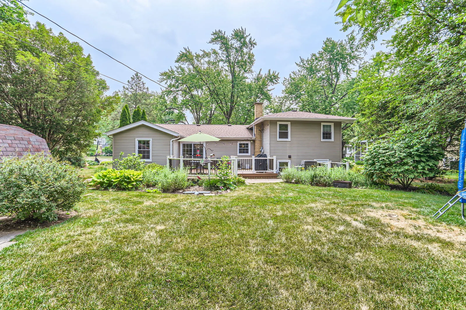 911 Lilac Lane IL