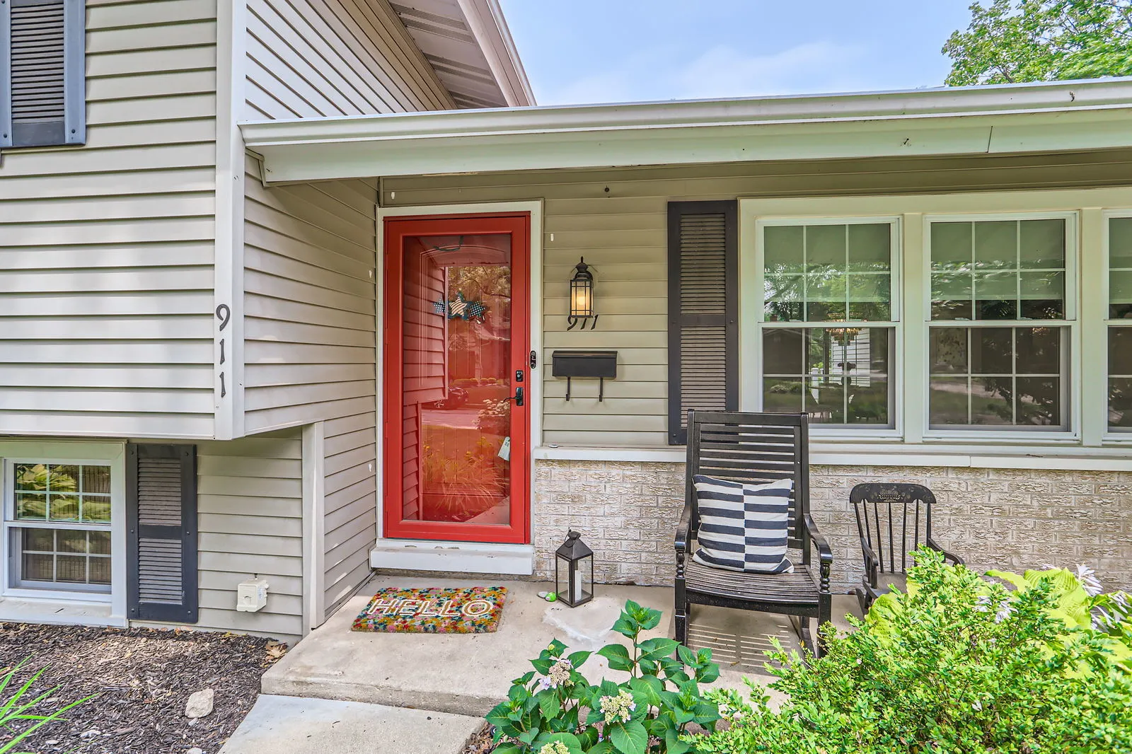 911 Lilac Lane IL