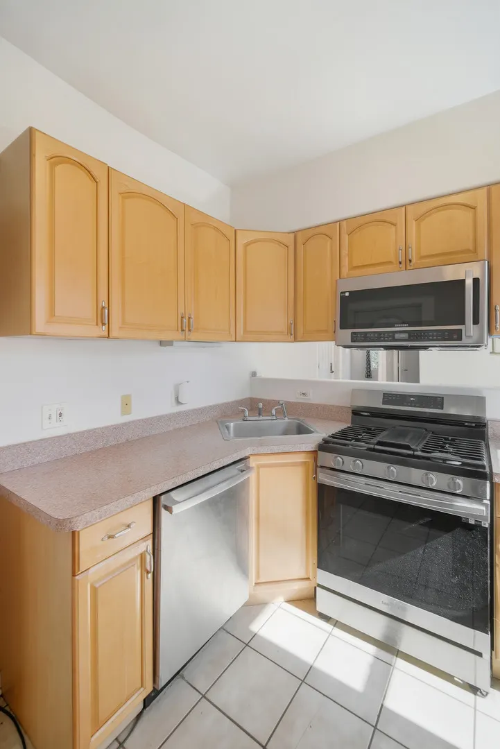 6712 S Ridgeland Avenue 3A IL