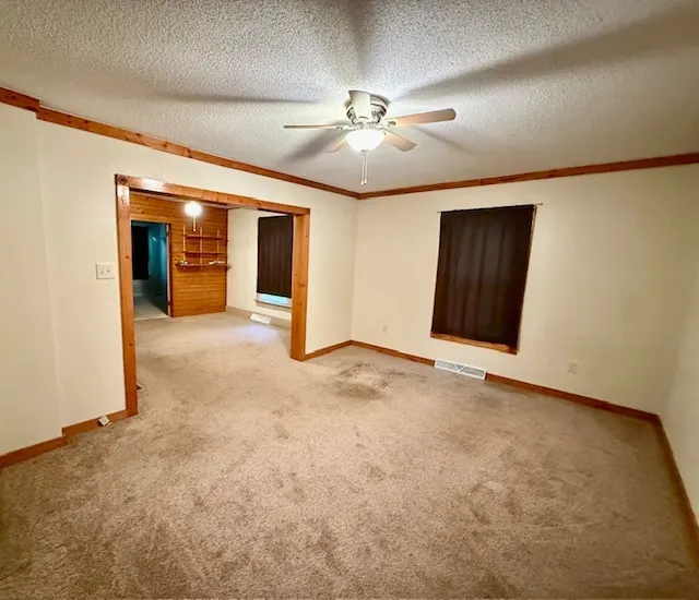 401 W Bradley Avenue IL