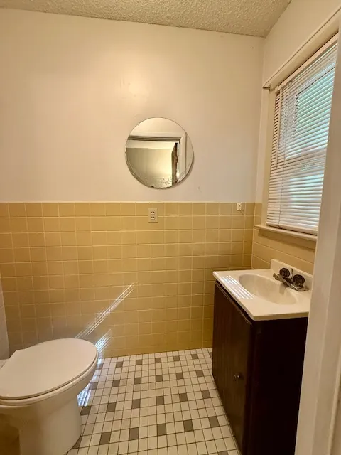 401 W Bradley Avenue IL